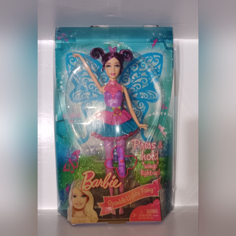 2009 Mattel Barbie Sparkle Lights Fairy Collectible Play Doll NEW IN BOX